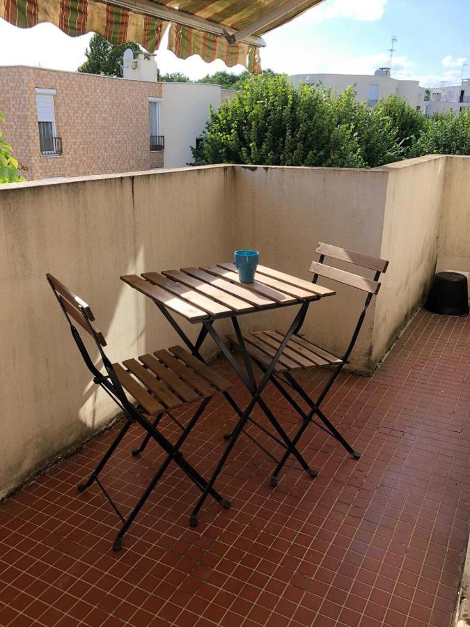 Chambre Paisible Tout Confort Bed and Breakfast Courcouronnes Exteriör bild